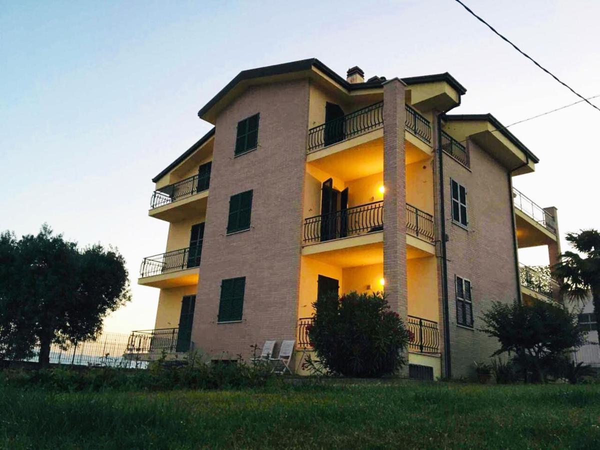La Collina Di Emma Villa Massignano Eksteriør bilde